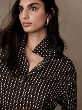 Banana Republic Brown & Black Geometric Button-Down Shirt
